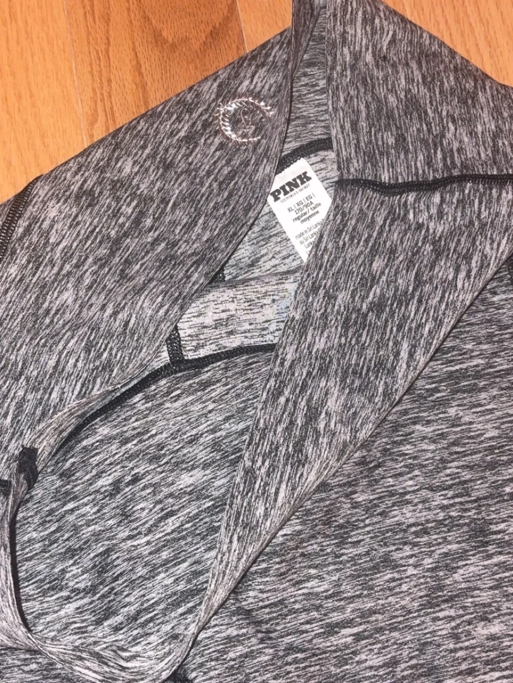 VS Pink Gray leggings - Picture 4 of 4